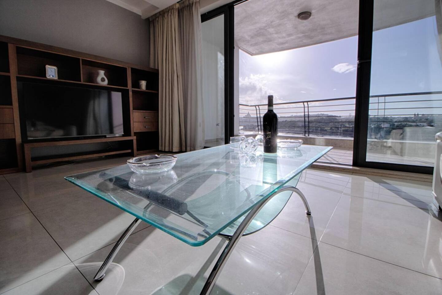The Strand Apartments By Homely Sliema Eksteriør bilde